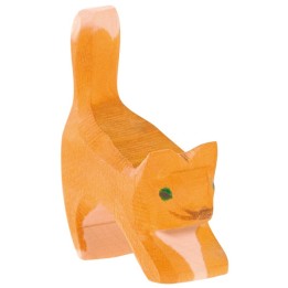 Gato pequeño - cabeza abajo