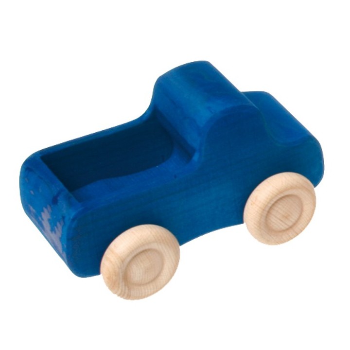 Camión de madera pequeño
