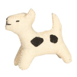 Perro de fieltro blanco