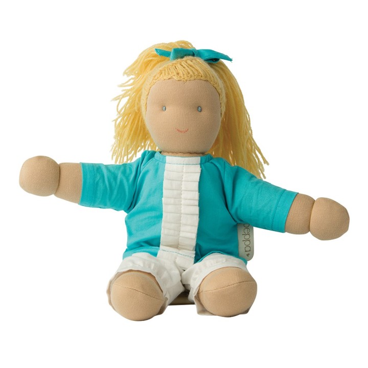 Muñeca Waldorf Lucy