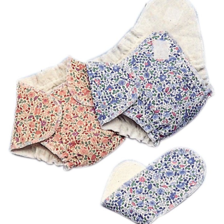 Pañal-braguita para muñeca.