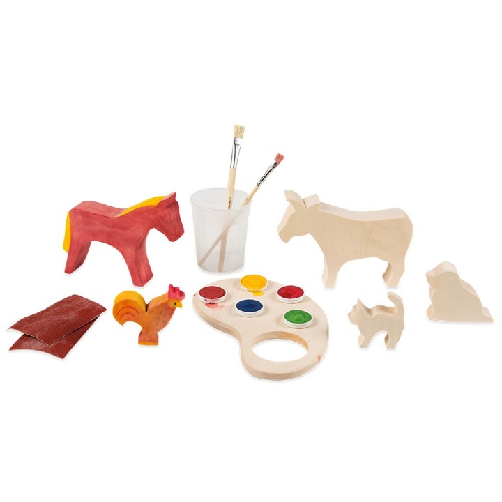 Set de animales de madera.