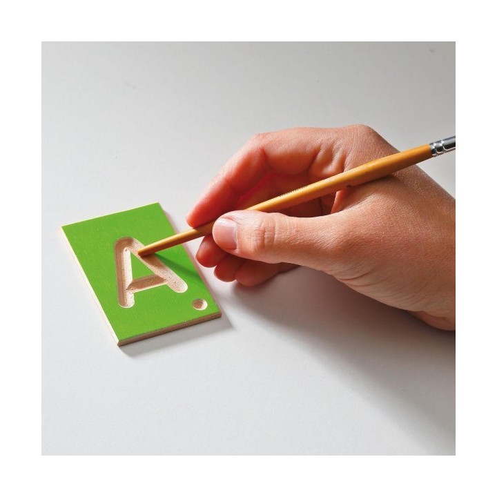 Letras mayúsculas con surco