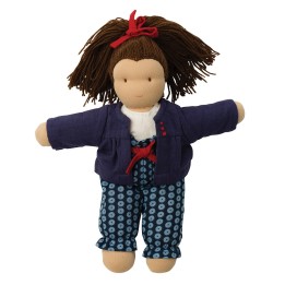 Muñeca waldorf Maya