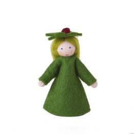 Muñeca trébol con mariquita