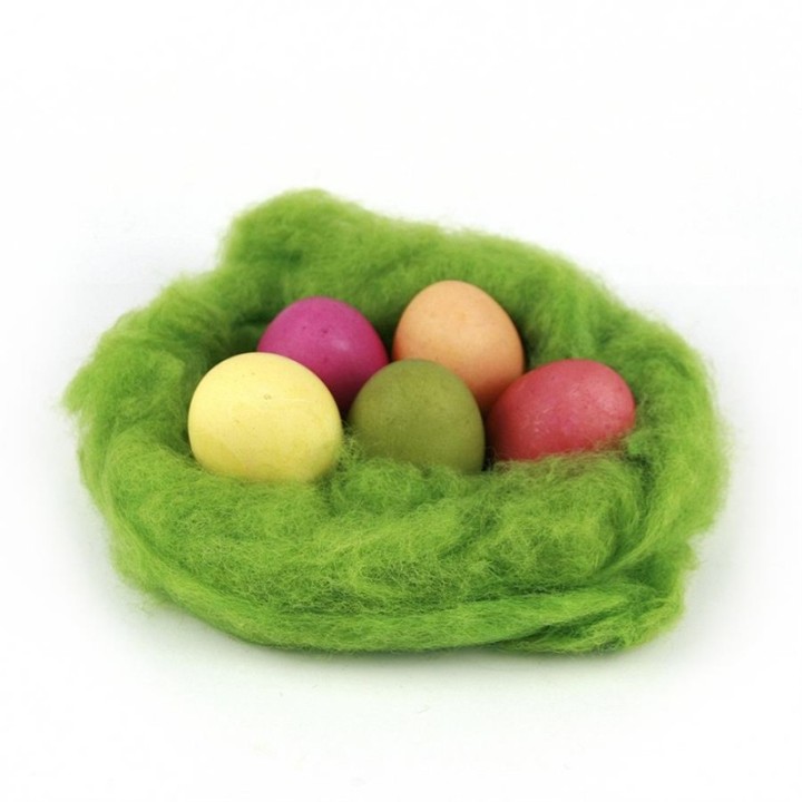 Tintes natural para huevos de Pascua.