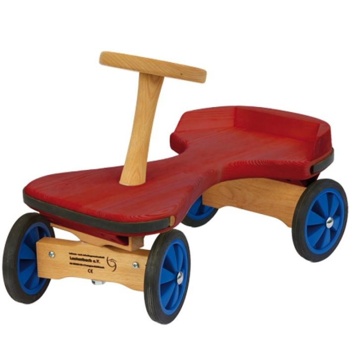 Coche de madera