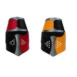 Casco normando rojo