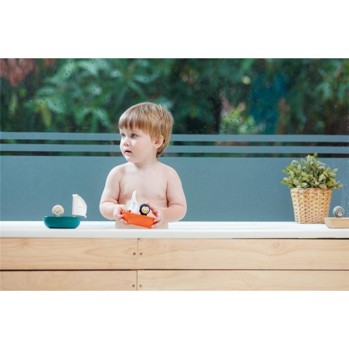 Barquito pingüino plantoys