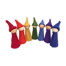 Gnomos de fieltro y madera arco iris