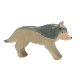 Lobo andando