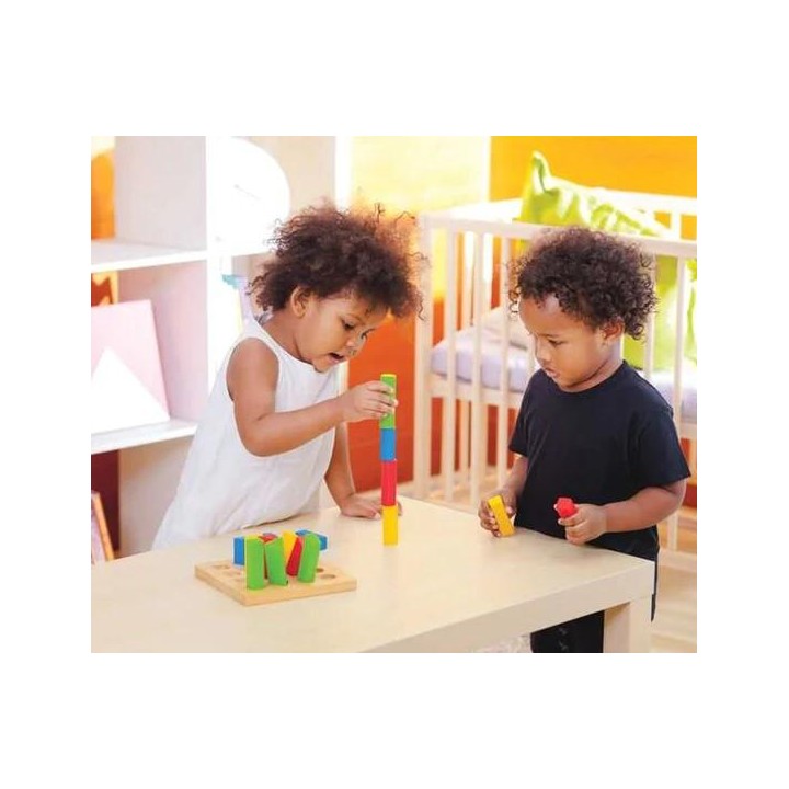 Tablero con clavijas geométricas Plantoys