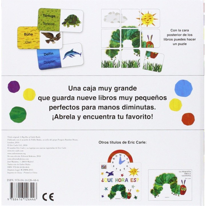 Una caja con muchos libros y un puzzle