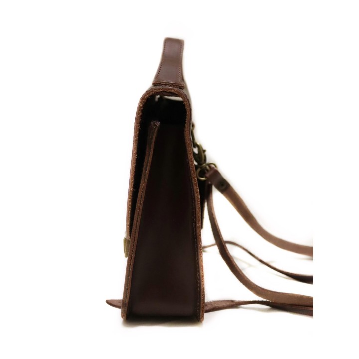 Mini cartera de cuero marrón