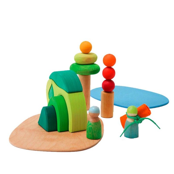 Pequeño mundo. Juega en el bosque