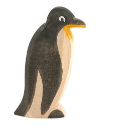 Pingüino de frente.