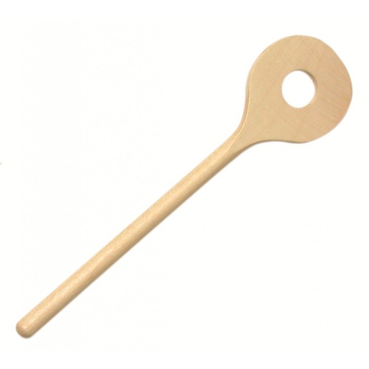 Cuchara de madera con agujero.