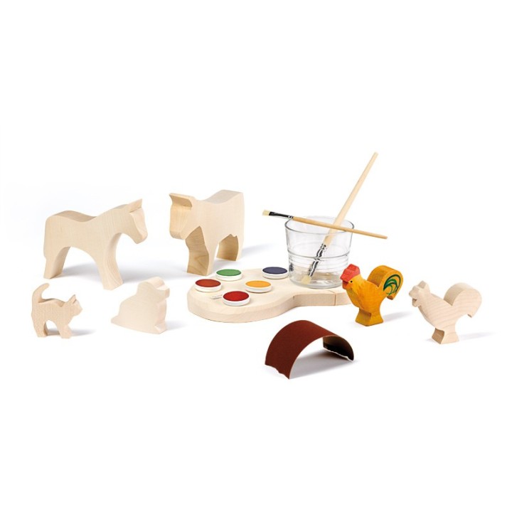 Set de animales de madera.