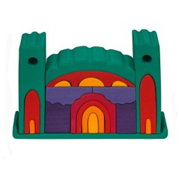 Castillo de madera verde.