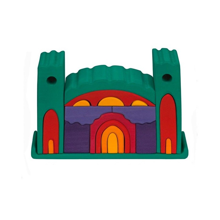 Castillo de madera verde.