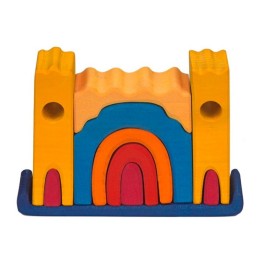 Castillo de madera pequeño amarillo